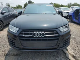 2020 Audi Q5 Premium with VIN WA1ANAFY8L2113769, listed as a Copart auction lot 59963025 with 125,844 mi miles and Salvage title. Bid and sale history available at DreamBid. Image 5.