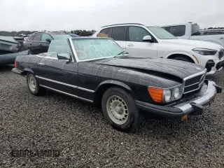 1984 Mercedes-Benz 380 with VIN WDBBA45A9EA011044, listed as a Copart auction lot 74674534 with 88,415 mi miles and Non Repairable. Bid and sale history available at carsss.com. Image 4.
