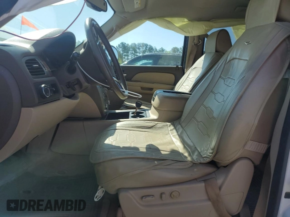 2007 GMC Yukon SLT with VIN 1GKFC13J97J106578, listed as a Copart auction lot 52155905 with 206,014 mi miles and Salvage Title. Bid and sale history available at carsss.com. Image 7.