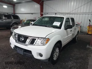 2017 Nissan Frontier SV z VIN 1N6AD0ER1HN709628, wystawiony jako IAAI lot #42076742 z przebiegiem 189 259 mil mil oraz . Historia ofert i sprzedaży dostępna na DreamBid. Obrazek 2.