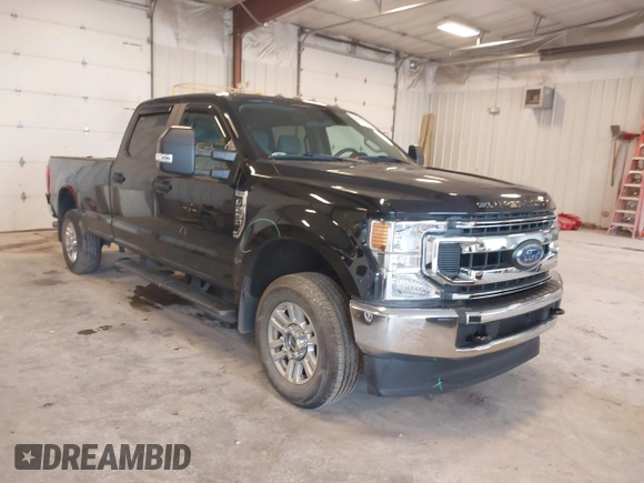2020 Ford F-250 XL z VIN 1FT7W2B61LED31624, wystawiony jako IAAI lot #42383538 z przebiegiem 124 775 mil mil oraz . Historia ofert i sprzedaży dostępna na DreamBid. Obrazek 1.