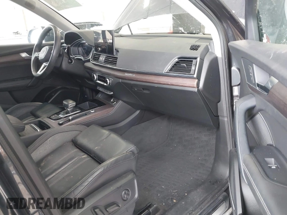 2021 Audi Q5 Prestige with VIN WA1CAAFY2M2007209, listed as a IAAI auction lot 41549634 with 41,677 mi miles. Bid and sale history available at carsss.com. Image 5.