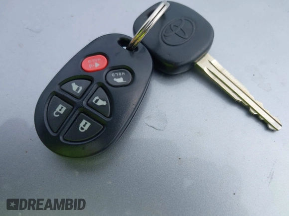2018 Toyota Sienna SE с VIN 5TDXZ3DC1JS919062, выставлен на аукционе IAAI как лот 42790530 с пробегом 107 040 миль миль и . История ставок и продаж доступна на DreamBid. Изображение 11.