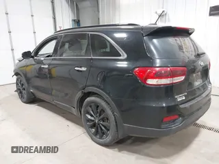 2019 Kia Sorento LX z VIN 5XYPGDA54KG584282, wystawiony jako IAAI lot #42505080 z przebiegiem 83 431 mil mil oraz . Historia ofert i sprzedaży dostępna na DreamBid. Obrazek 3.
