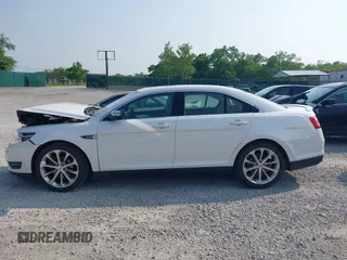 2016 Ford Taurus Limited z VIN 1FAHP2F89GG157721, wystawiony jako IAAI lot #42358132 z przebiegiem 108 384 mil mil oraz . Historia ofert i sprzedaży dostępna na DreamBid. Obrazek 14.