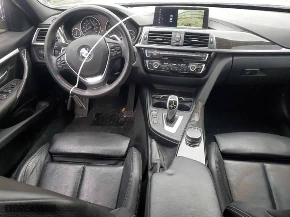 2018 BMW 3 Series 330i xDrive with VIN WBA8D9G50JNU68521, listed as a Copart auction lot 47147745 with 97,390 mi miles and Salvage Title. Bid and sale history available at carsss.com. Image 8.