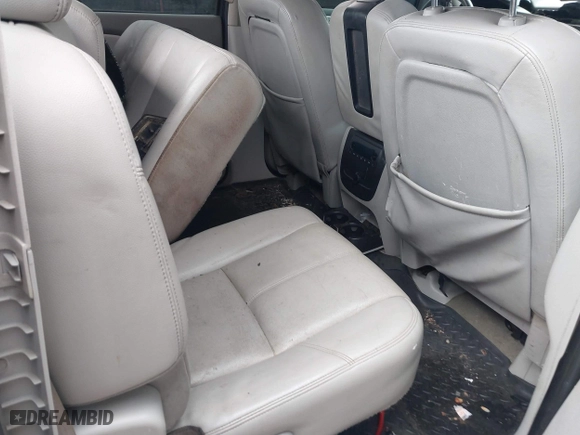 2009 Chevrolet Silverado 1500 LTZ with VIN 3GCEK33M39G107617, listed as a IAAI auction lot 41549167 with 270,005 mi miles. Bid and sale history available at carsss.com. Image 8.