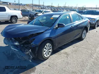 2015 Toyota Camry XLE with VIN 4T4BF1FK3FR505961, listed as a IAAI auction lot 41042038 with Not Provided miles and . Bid and sale history available at carsss.com. Image 2.
