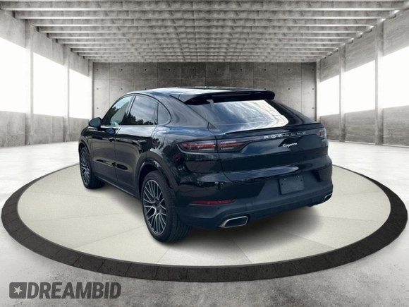 2021 Porsche Cayenne E-Hybrid with VIN WP1BE2AY8MDA44XXX, listed as a Copart auction lot 48625695 with 11,490 mi miles and Clean title. Bid and sale history available at DreamBid. Image 3.