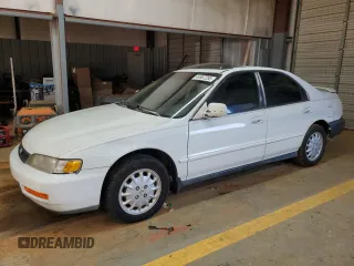 1996 Honda Accord EX w/Leather with VIN 1HGCD5666TA172592, listed as a Copart auction lot 44867285 with 338,688 mi miles and Clean Title. Bid and sale history available at carsss.com. Image 1.