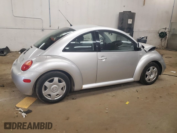 2000 Volkswagen Beetle GLS с VIN 3VWCA21C6YM444567, выставлен на аукционе Copart как лот 58412075 с пробегом 186 451 миль миль и Списание • Salvage title. История ставок и продаж доступна на DreamBid. Изображение 3.
