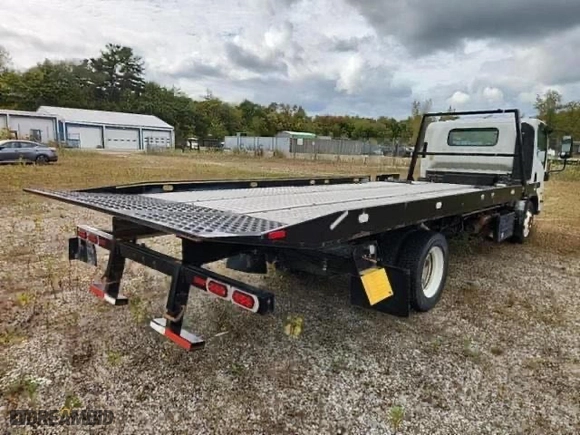 2019 Isuzu NRR DSL REG AT IBT PWL with VIN JALE5W169K73041XX, listed as a Copart auction lot 49260055 with 191,949 mi miles and Clean Title. Bid and sale history available at carsss.com. Image 3.