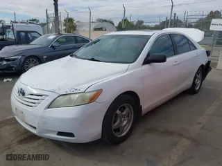 2007 Toyota Camry CE with VIN 4T1BE46K07U557080, listed as a IAAI auction lot 41695166 with 174,244 mi miles. Bid and sale history available at carsss.com. Image 2.