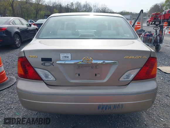 2000 Toyota Avalon XL with VIN 4T1BF28BXYU070808, listed as a IAAI auction lot 42061893 with 228,229 mi miles and . Bid and sale history available at DreamBid. Image 16.