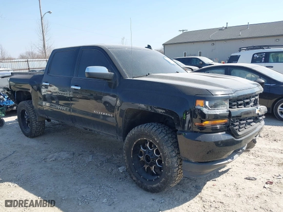 2018 Chevrolet Silverado 1500 Custom with VIN 3GCUKPEC4JG552699, listed as a IAAI auction lot 41774257 with 131,916 mi miles. Bid and sale history available at carsss.com. Image 1.