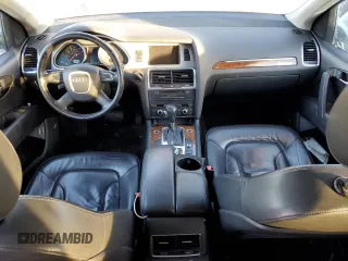 2011 Audi Q7 Premium Plus z VIN WA1LGAFE3BD008777, wystawiony jako Copart lot #42997785 z przebiegiem 235 620 mil mil oraz Czysty tytuł • Clean title. Historia ofert i sprzedaży dostępna na DreamBid. Obrazek 8.