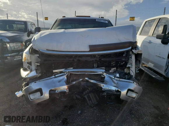 2011 Chevrolet Silverado 3500HD DRW LTZ with VIN 1GC4K1C88BF144933, listed as a Copart auction lot 88691155 with 161,816 mi miles and Salvage Title. Bid and sale history available at carsss.com. Image 5.