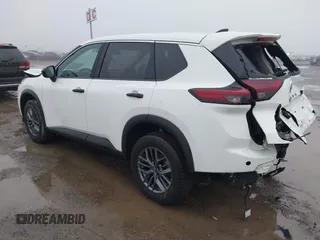 2024 Nissan Rogue S z VIN 5N1BT3AB7RC671402, wystawiony jako IAAI lot #41445320 z przebiegiem 17 769 mil mil oraz . Historia ofert i sprzedaży dostępna na DreamBid. Obrazek 3.