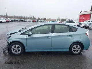 2015 Toyota Prius Four with VIN JTDKN3DU0F1880273, listed as a IAAI auction lot 41808056 with 73,452 mi miles. Bid and sale history available at carsss.com. Image 15.