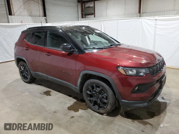 2022 Jeep Compass Altitude with VIN 3C4NJCBB1NT198276, listed as a Copart auction lot 74834184 with 31,729 mi miles and Clean title. Bid and sale history available at DreamBid. Image 4.