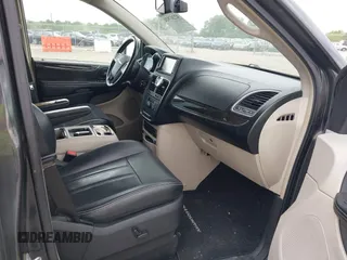 2012 Chrysler Town & Country Touring L with VIN 2C4RC1CG1CR163442, listed as a IAAI auction lot 42207924 with 197,111 mi miles and . Bid and sale history available at DreamBid. Image 5.