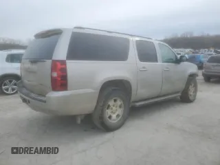 2007 Chevrolet Suburban LT with VIN 3GNFK16317G266460, listed as a Copart auction lot 43257695 with 294,952 mi miles and Salvage Title. Bid and sale history available at carsss.com. Image 3.