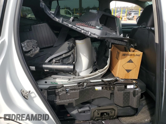 2021 Volkswagen Atlas SEL R-Line с VIN 1V2SR2CA8MC584357, выставлен на аукционе Copart как лот 53303615 с пробегом 37 384 миль миль и Списание • Salvage title. История ставок и продаж доступна на DreamBid. Изображение 11.