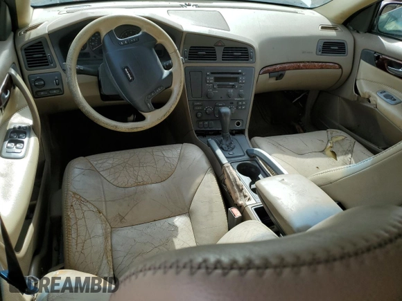 2001 Volvo V70 with VIN YV1SZ58D611040902, listed as a Copart auction lot 53650935 with 0 mi miles and Salvage Title. Bid and sale history available at carsss.com. Image 8.