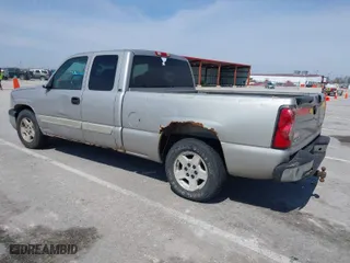 2005 Chevrolet Silverado 1500 LS with VIN 2GCEC19T251378588, listed as a IAAI auction lot 41910576 with 1 mi miles. Bid and sale history available at carsss.com. Image 3.