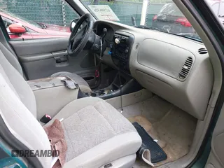 1998 Ford Explorer XL с VIN 1FMZU34E8WUC32300, выставлен на аукционе IAAI как лот 42506326 с пробегом 282 238 миль миль и . История ставок и продаж доступна на DreamBid. Изображение 5.