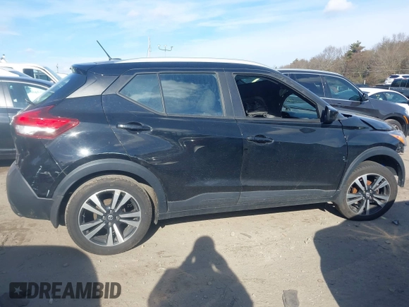 2019 Nissan Kicks SR z VIN 3N1CP5CU4KL491184, wystawiony jako IAAI lot #41260915 z przebiegiem 79 554 mil mil oraz . Historia ofert i sprzedaży dostępna na DreamBid. Obrazek 14.
