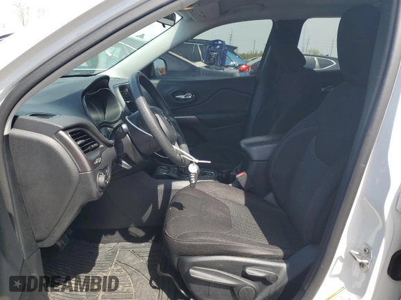 2019 Jeep Cherokee Latitude with VIN 1C4PJLCB8KD266968, listed as a Copart auction lot 48789524 with 85,341 mi miles and Salvage Title. Bid and sale history available at DreamBid. Image 7.