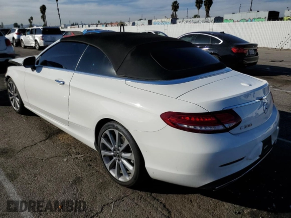 2018 Mercedes-Benz C 300 with VIN WDDWK4JB8JF736247, listed as a Copart auction lot 82452344 with 32,502 mi miles and Salvage Title. Bid and sale history available at DreamBid. Image 2.