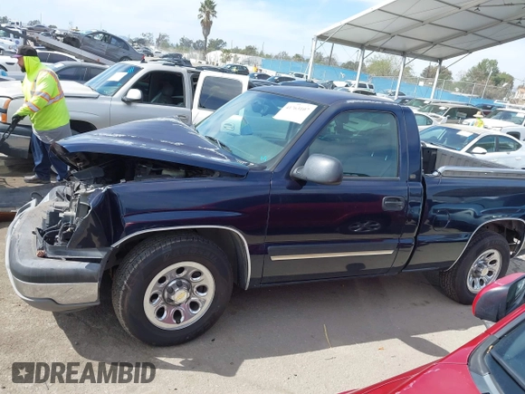 2005 Chevrolet Silverado 1500 Work Truck with VIN 1GCEC14X15Z246813, listed as a IAAI auction lot 41763107 with 282,823 mi miles. Bid and sale history available at carsss.com. Image 15.