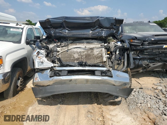 2021 Ford F-450 XL with VIN 1FT8W4DT7MED46519, listed as a Copart auction lot 59011875 with 71,152 mi miles and Salvage title. Bid and sale history available at DreamBid. Image 5.