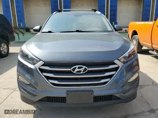 2017 Hyundai Tucson SE with VIN KM8J3CA49HU502200, listed as a Copart auction lot 53463195 with 75,840 mi miles and Clean Title. Bid and sale history available at carsss.com. Image 5.