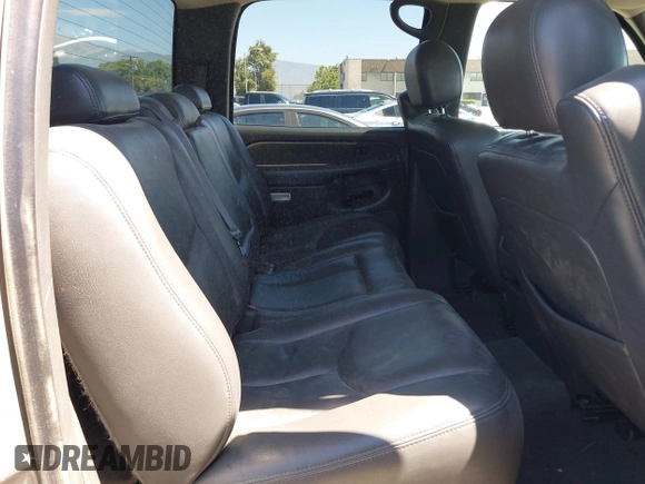 2003 GMC Sierra 2500HD SLT with VIN 1GTHK231X3F243264, listed as a IAAI auction lot 42606442 with 166,770 mi miles and . Bid and sale history available at DreamBid. Image 8.