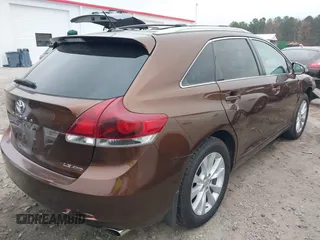2013 Toyota Venza LE with VIN 4T3BA3BB6DU035570, listed as a IAAI auction lot 40876137 with 176,446 mi miles. Bid and sale history available at carsss.com. Image 4.