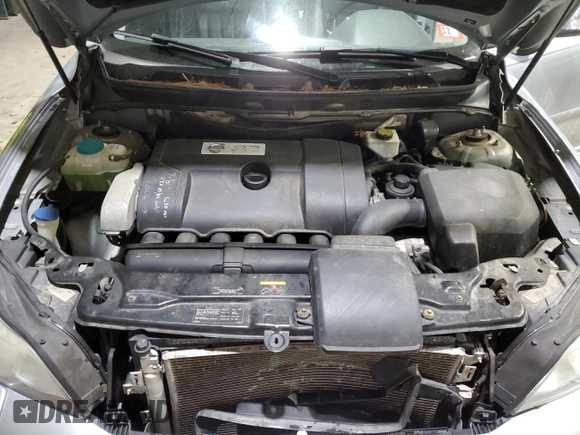 2013 Volvo XC90 Premier Plus with VIN YV4952CZ8D1644213, listed as a Copart auction lot 43158725 with 131,083 mi miles and Salvage Title. Bid and sale history available at carsss.com. Image 12.
