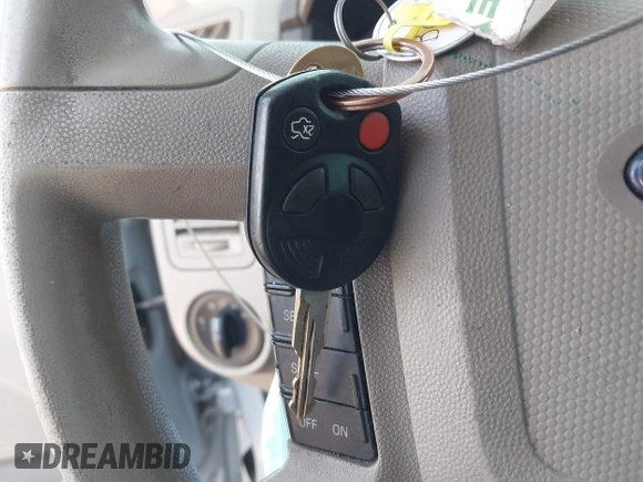 2008 Ford Escape Hybrid with VIN 1FMCU49H58KB75230, listed as a IAAI auction lot 41925742 with 204,861 mi miles and . Bid and sale history available at DreamBid. Image 11.