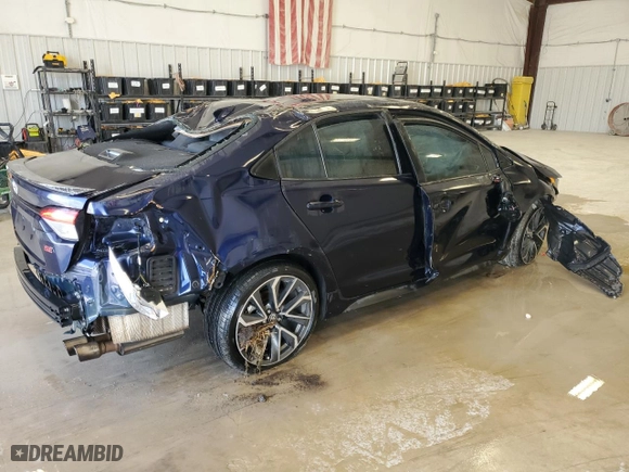 2021 Toyota Corolla SE with VIN 5YFS4MCE6MP097910, listed as a Copart auction lot 43233605 with 0 mi miles and Non Repairable. Bid and sale history available at carsss.com. Image 3.