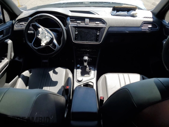 2022 Volkswagen Tiguan SE R-Line Black with VIN 3VV8B7AX1NM054592, listed as a Copart auction lot 65713085 with Not provided miles and Salvage title. Bid and sale history available at DreamBid. Image 8.