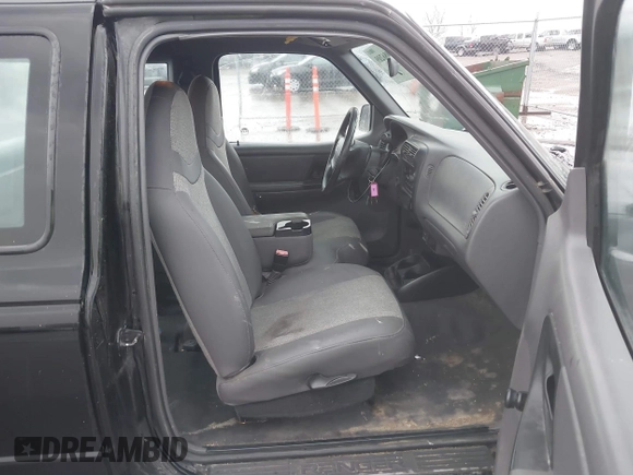2001 Ford Ranger XL with VIN 1FTYR14V11PB63009, listed as a IAAI auction lot 42086209 with 26,607 mi miles. Bid and sale history available at carsss.com. Image 5.