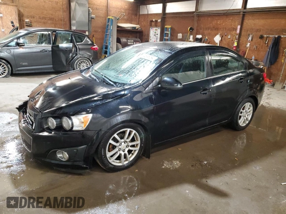 2012 Chevrolet Sonic LT z VIN 1G1JD5SH2C4148200, wystawiony jako Copart lot #74896064 z przebiegiem 104 692 mil mil oraz Szkoda całkowita • Salvage title. Historia ofert i sprzedaży dostępna na DreamBid. Obrazek 1.