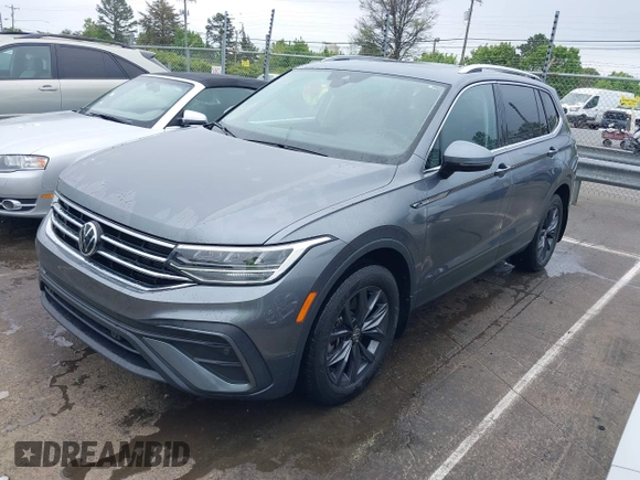2022 Volkswagen Tiguan SE with VIN 3VV3B7AX7NM008114, listed as a IAAI auction lot 41843315 with 42,016 mi miles and . Bid and sale history available at DreamBid. Image 17.