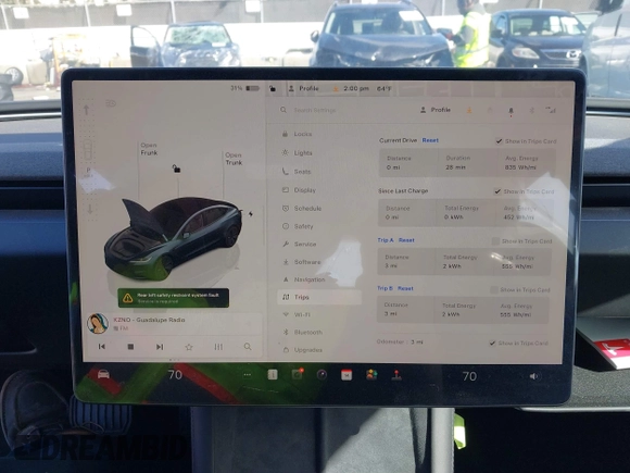 2024 Tesla Model 3 z VIN 5YJ3E1EA2RF867095, wystawiony jako IAAI lot #41550546 z przebiegiem 3 mil mil oraz . Historia ofert i sprzedaży dostępna na DreamBid. Obrazek 18.