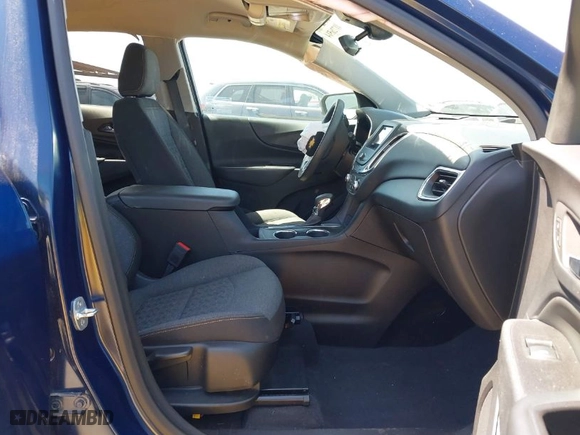 2022 Chevrolet Equinox LT with VIN 2GNAXKEV1N6131220, listed as a IAAI auction lot 41726514 with 60,462 mi miles. Bid and sale history available at carsss.com. Image 5.