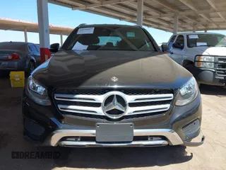 2018 Mercedes-Benz GLC 300 with VIN WDC0G4JB8JV019333, listed as a IAAI auction lot 42059817 with 110,499 mi miles and . Bid and sale history available at DreamBid. Image 12.