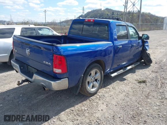 2015 Ram 1500 Big Horn z VIN 1C6RR7LT0FS595755, wystawiony jako IAAI lot #41990415 z przebiegiem 175 888 mil mil oraz . Historia ofert i sprzedaży dostępna na DreamBid. Obrazek 4.