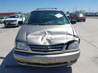 2001 Toyota Sienna LE with VIN 4T3ZF13C21U319690, listed as a IAAI auction lot 41729102 with 178,181 mi miles. Bid and sale history available at carsss.com. Image 13.
